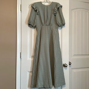 New with tags! En Saison green midi dress